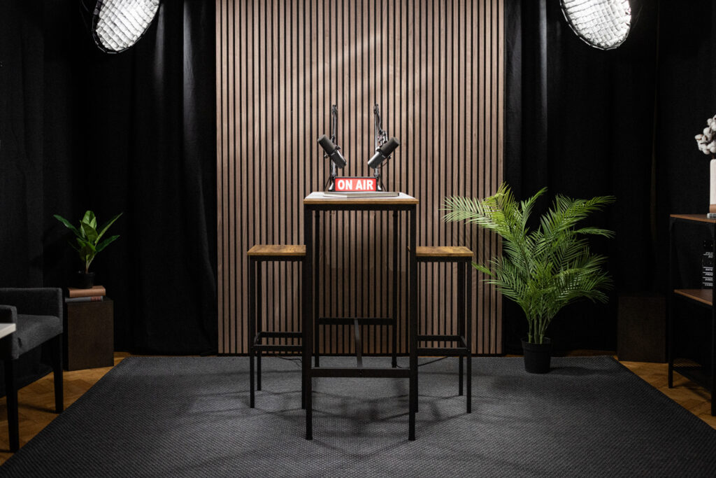 Creative Space Studio 12